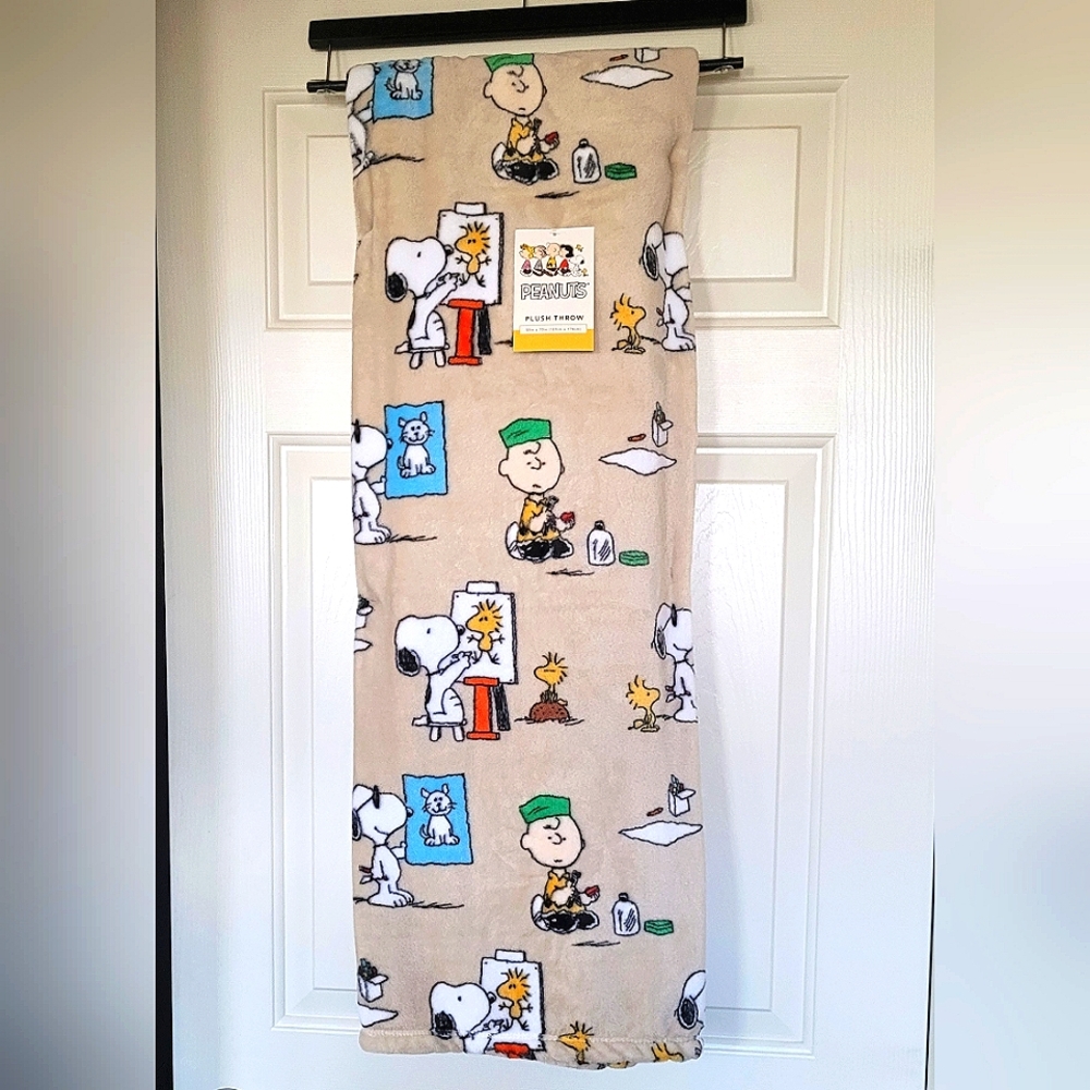 CLASSIC PEANUT GANG THROW BLANKET